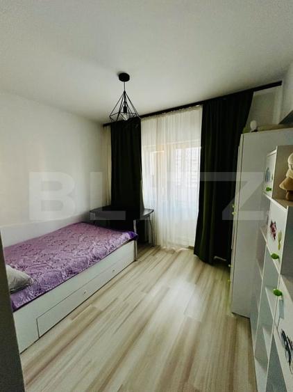 Apartament cu 3 camere decomandat, mobilat în Republicii