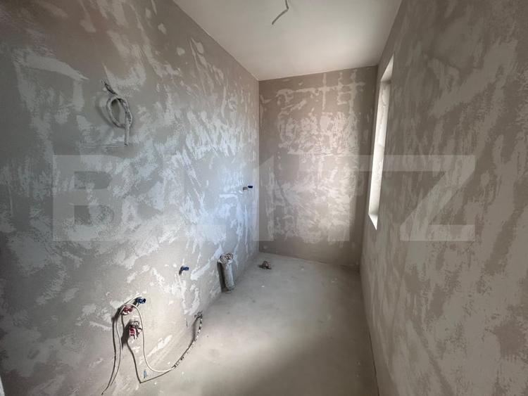 Casă individuală cu 5 camere cu Canalizare în Exterior Est