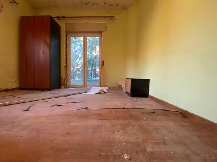 Apartament cu 3 camere decomandat în Calea Călărașilor