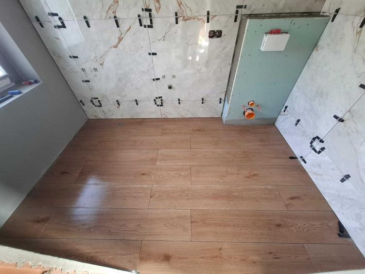 Casă cu 4 camere în Unirea