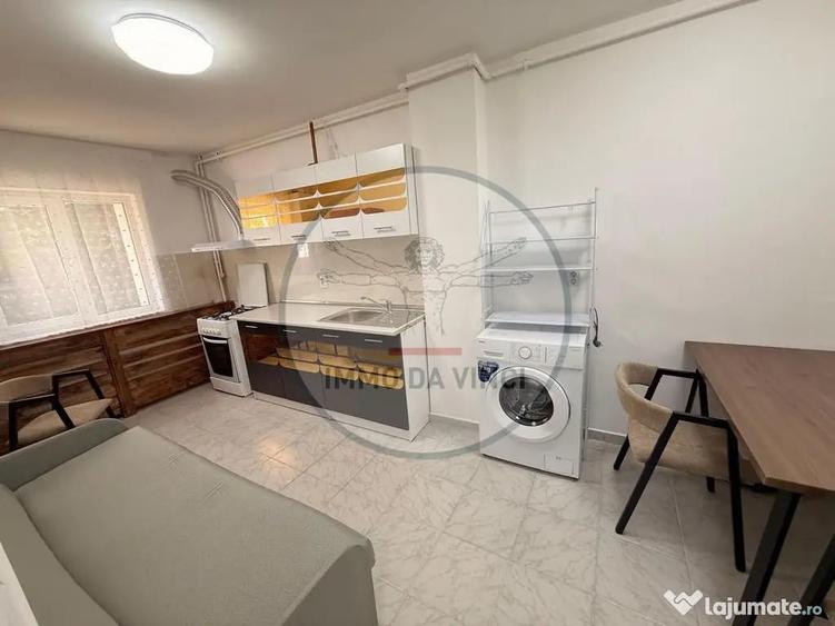 Apartament cu 2 camere semidecomandat în Aurel Vlaicu