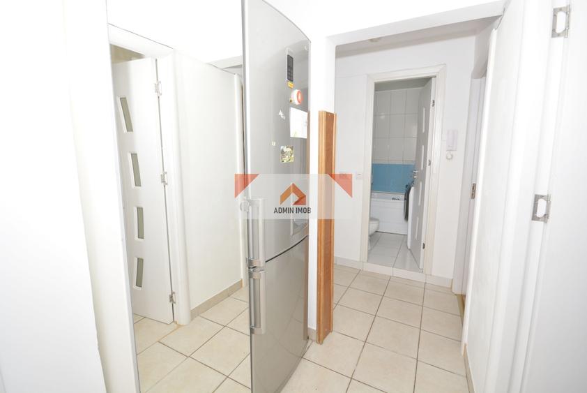 Apartament cu 2 camere decomandat în Drumul Taberei
