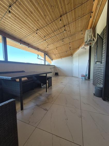 Penthouse cu 4 camere decomandat, mobilat în Theodor Pallady