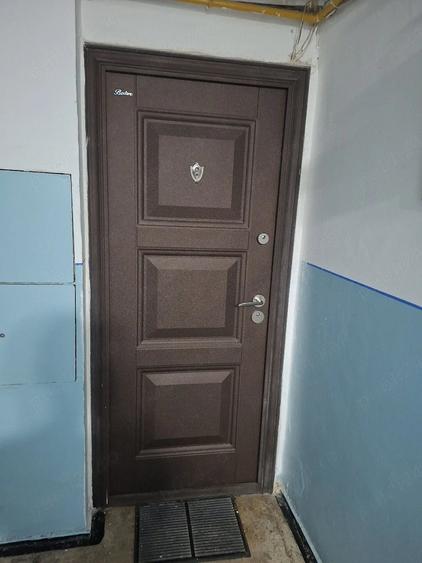 Apartament cu 3 camere decomandat în Bartolomeu