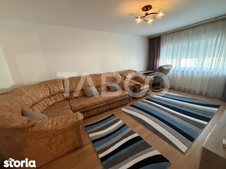 Apartament cu 2 camere decomandat, mobilat în Central