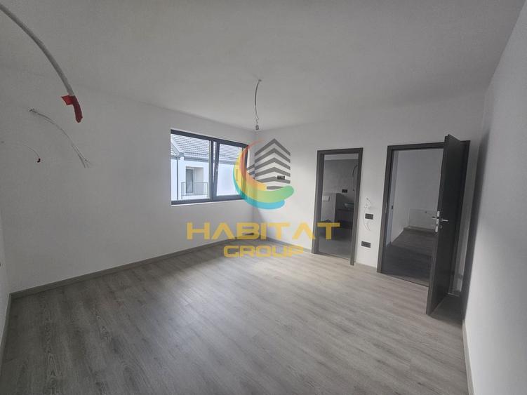 Duplex cu 3 camere cu Canalizare în Central