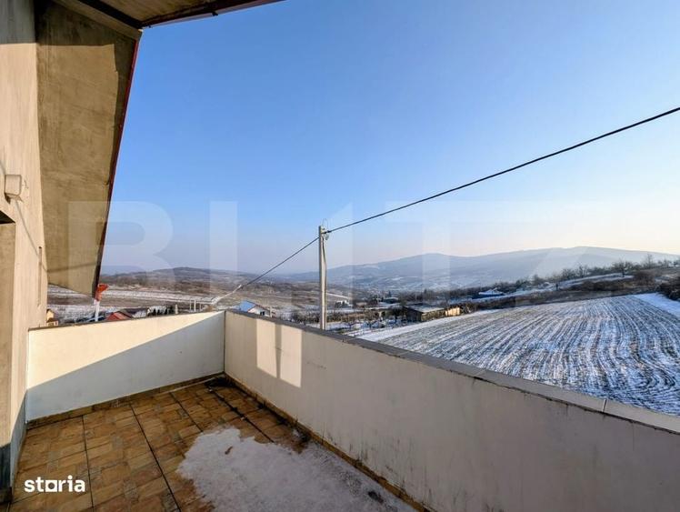 Casă cu 4 camere în Chicerea