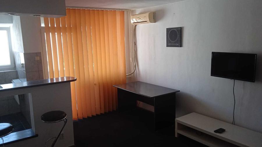 Particular -> garsoniera Pta Iancului, str. Avrig, 4 min metrou - 9