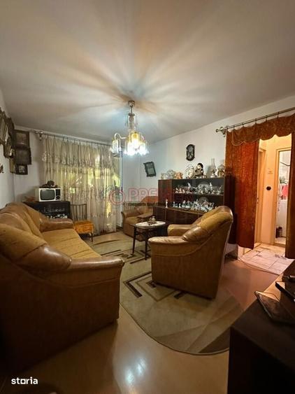 Apartament cu 3 camere decomandat în Jilava