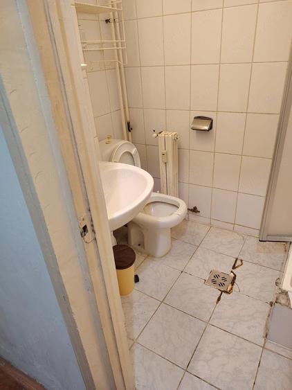 Apartament cu 4 camere decomandat în Zorilor