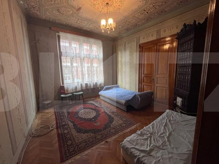 Casă cu 5 camere cu Canalizare în Ultracentral