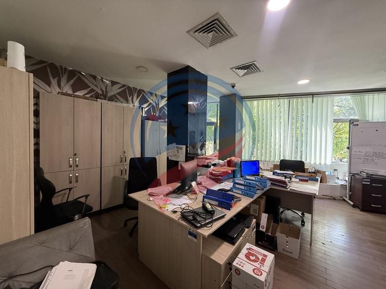 Spațiu comercial, de 660 mp, în Calea Severinului
