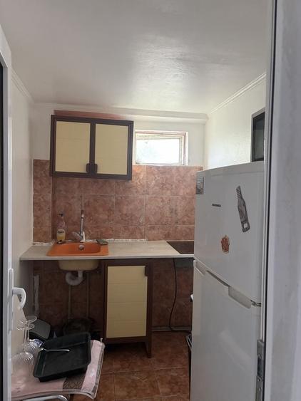 Apartament cu 3 camere semidecomandat în Exterior Vest