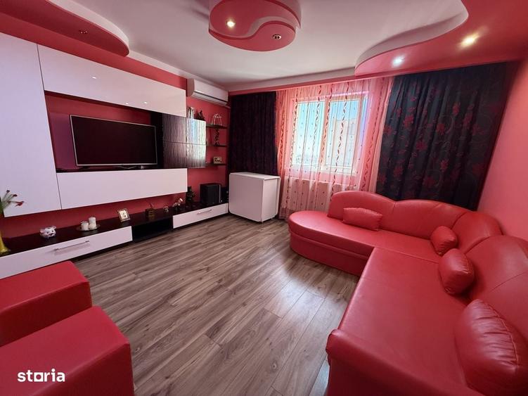 Apartament cu 2 camere decomandat în Micro 21