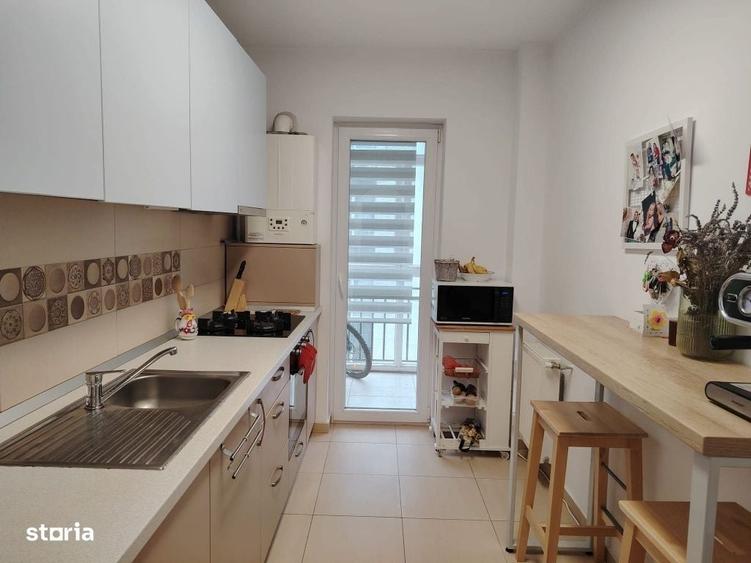 Apartament cu 3 camere + loc de parcare zona Aparatorii Patriei - 2