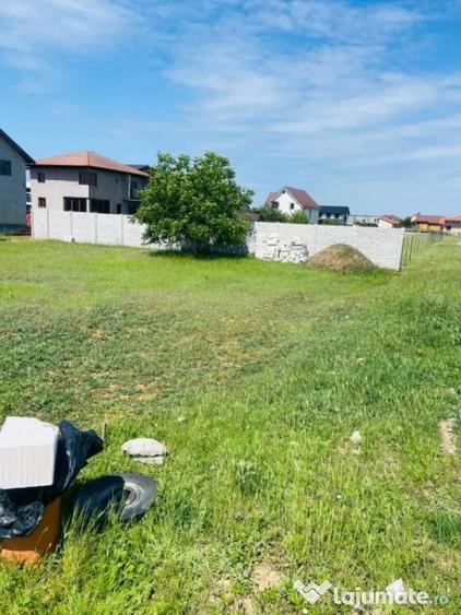 Teren de 500 mp, în Cârcea