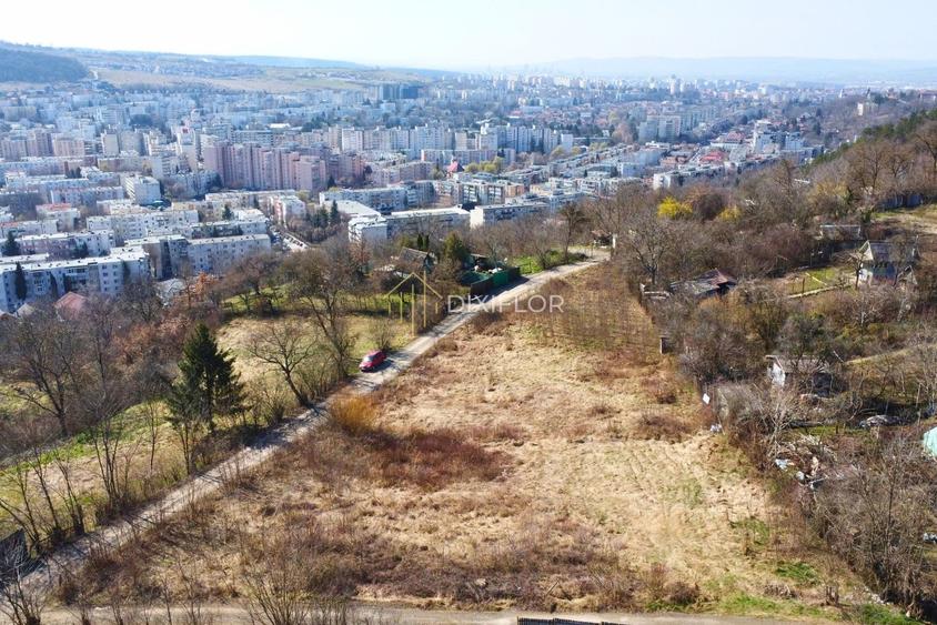 Teren Construcții de 2500 mp, în Platou