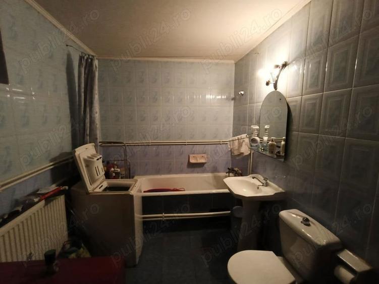 Apartament cu 3 camere decomandat în Vatra Dornei