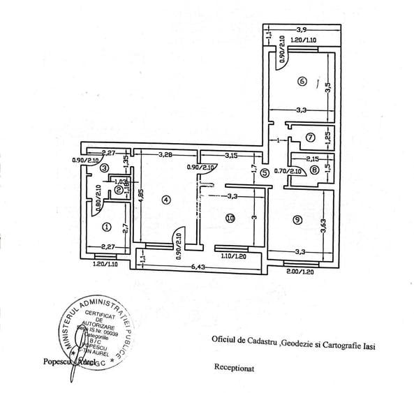 Apartament cu 4 camere semidecomandat în Tătărași
