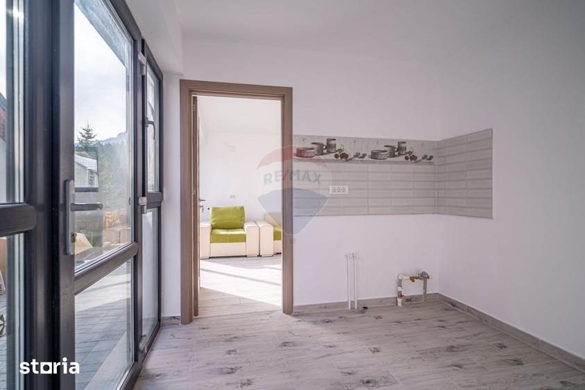 Casă cu 3 camere cu Teren 107 Mp în Central