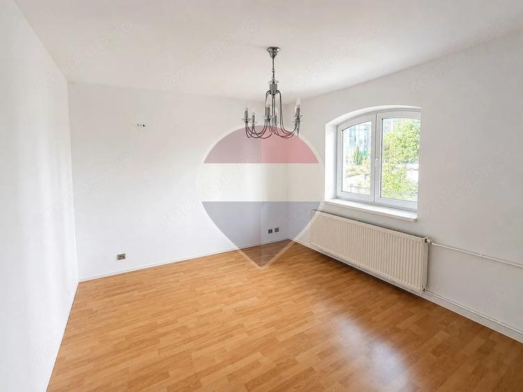 Casă cu 6 camere în Cotroceni