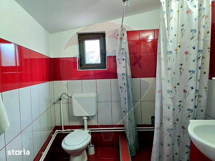 Casă cu 4 camere cu Teren 889 Mp în Râșca