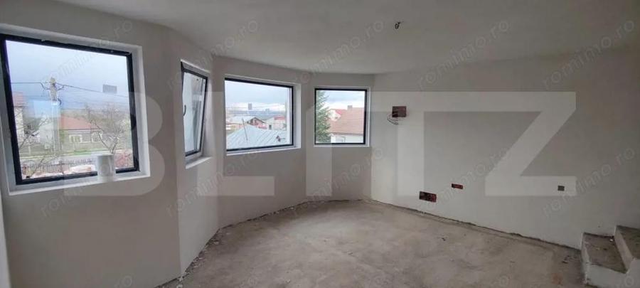 Casă cu 15 camere cu Teren 1000 Mp în Dumbrava