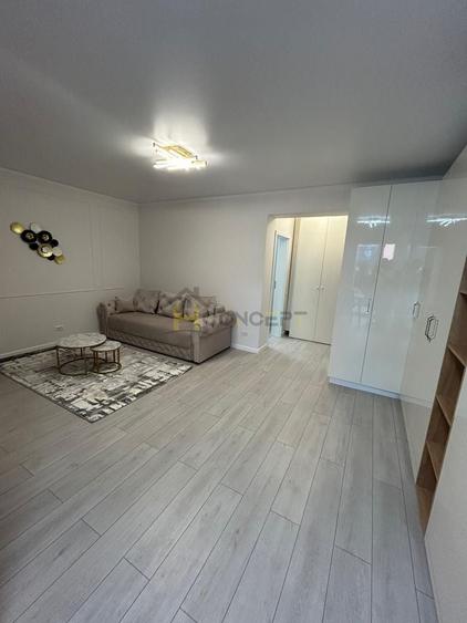 Apartament cu 2 camere semidecomandat, mobilat în Exterior Vest
