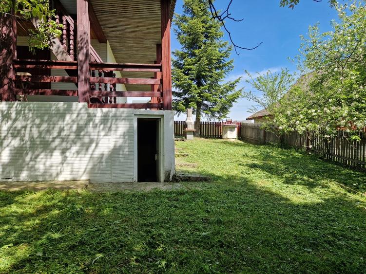 Casă individuală cu 3 camere cu Teren 738 Mp în Central