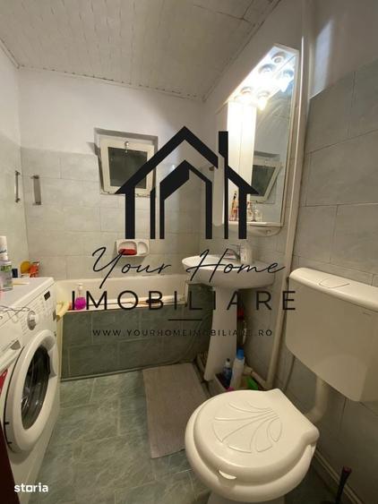 Apartament cu 3 camere decomandat în Rovine