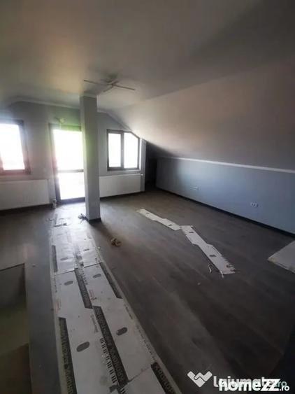 Casă cu 4 camere cu Teren 515 Mp în Braniștea