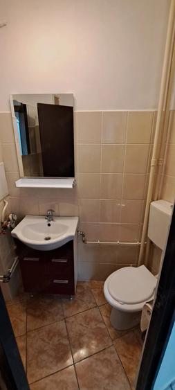 Apartament cu 3 camere decomandat în Crângași