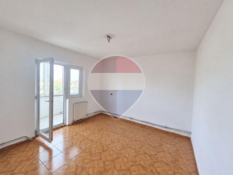 Apartament de vânzare 3 camere decomandat Voluntari - 1