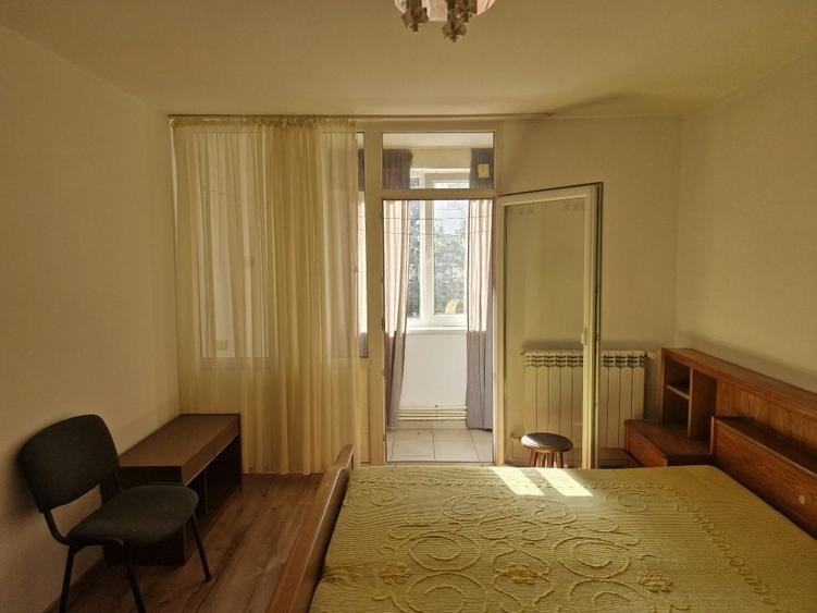 Apartament cu 2 camere semidecomandat în Mărăței