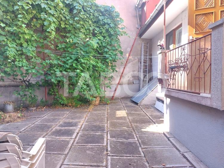 Casă individuală cu 2 camere cu Canalizare în Ultracentral