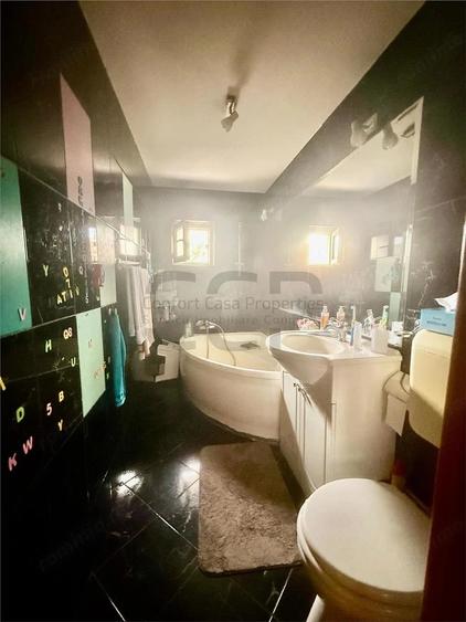 Apartament cu 3 camere în Nerva Traian