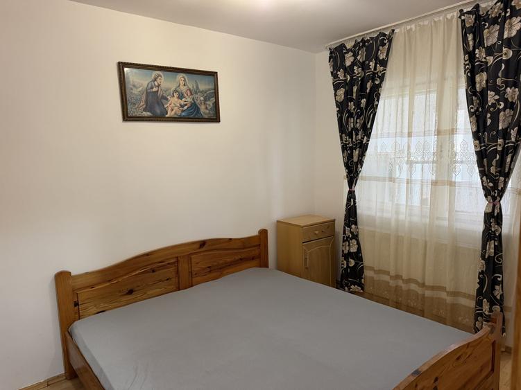 Apartament cu 3 camere decomandat, mobilat în Mihai Viteazul