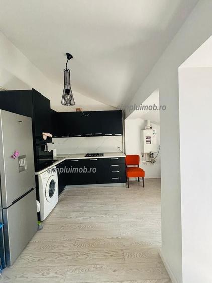Apartament cu 2 camere decomandat, mobilat în Central