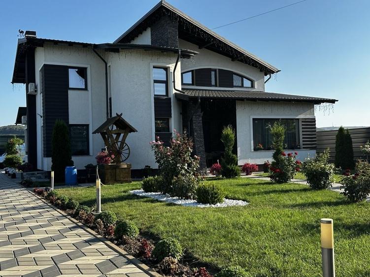 Casă cu 4 camere cu Teren 75000 Mp în Siliștea (Todirești)