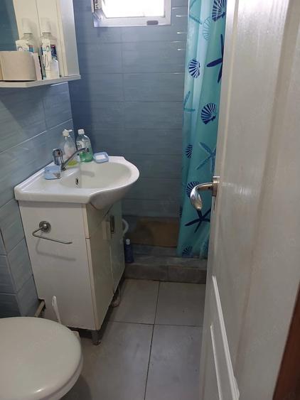 Apartament 4 camere ,Ostroveni ,B-uri,zona tic-tac , etaj4 10 ,centrala termica - 8