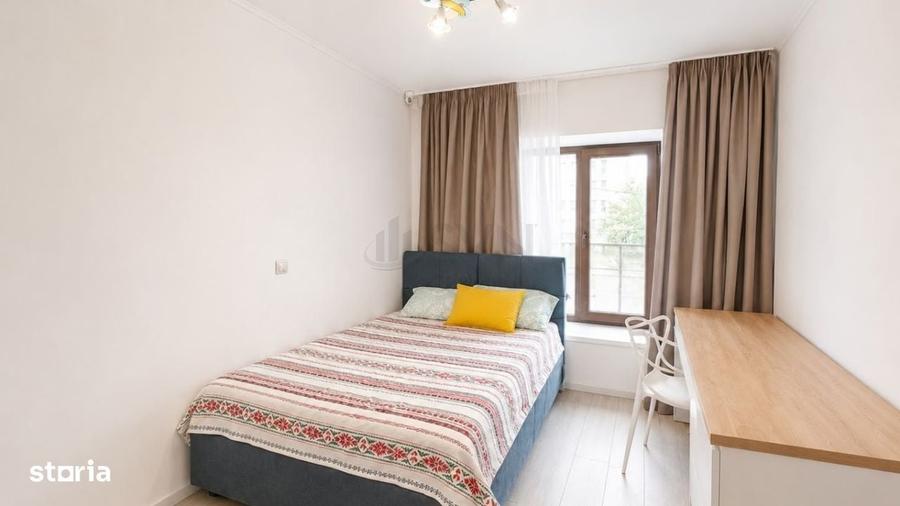 Apartament cu 3 camere decomandat în Jiului