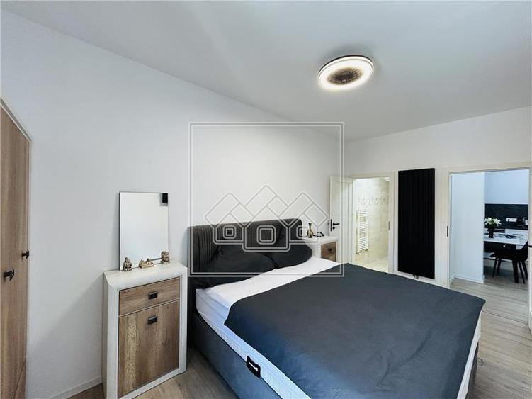 Apartament cu 2 camere semidecomandat în Ultracentral