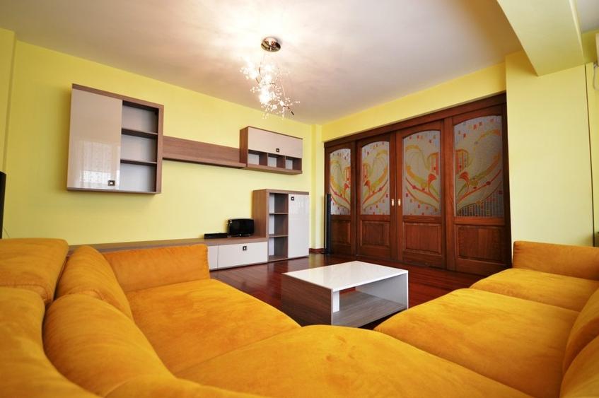 Apartament cu 3 camere decomandat, mobilat în Baba Novac