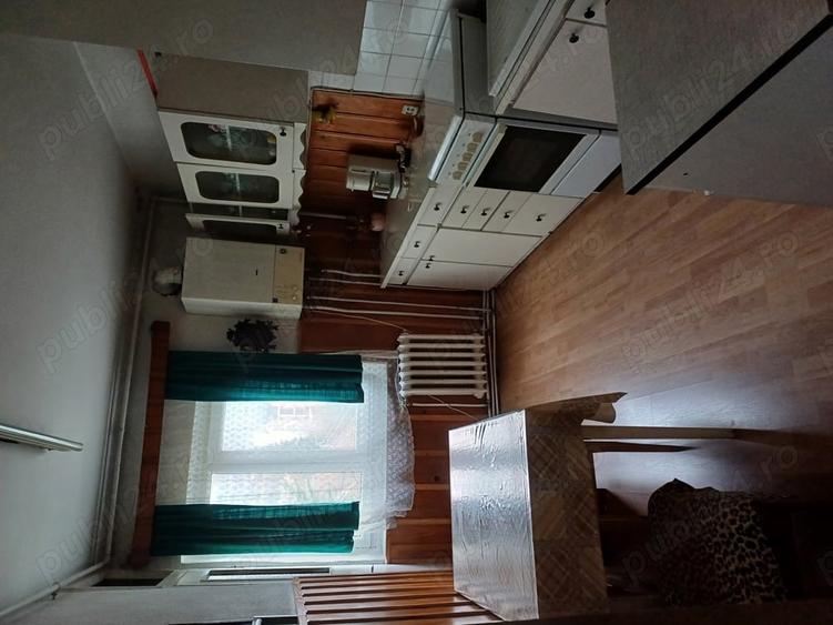 Apartament cu 3 camere în Independenței