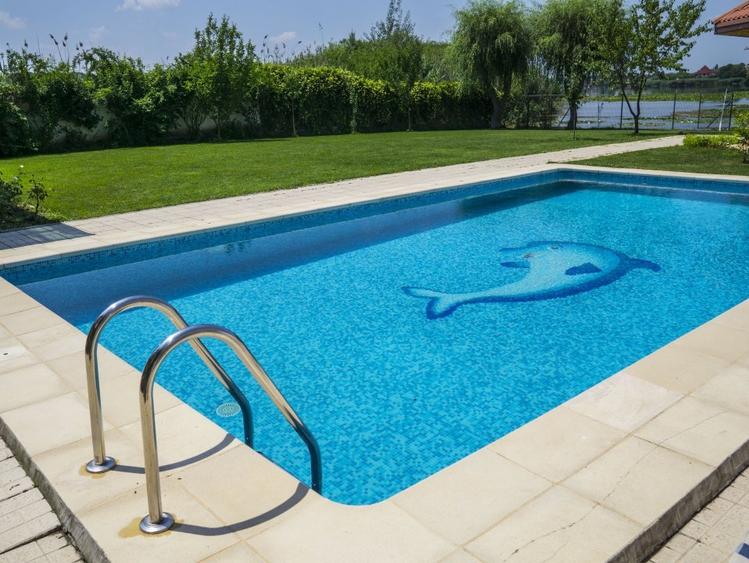 Casă cu 14 camere cu Teren 1600 Mp în Șanțu-Florești