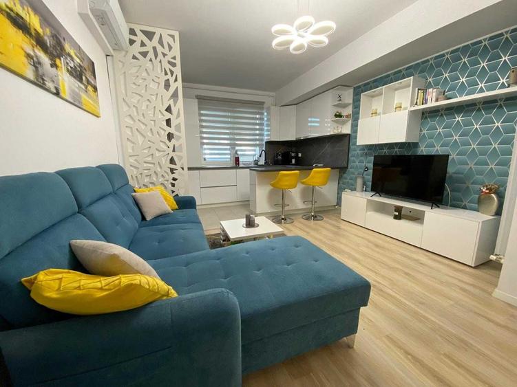 Apartament cu 2 camere decomandat în Central