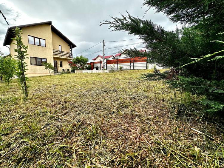 Casă cu 4 camere cu Teren 480 Mp în Horpaz