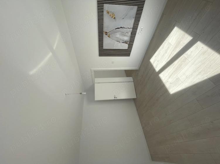 Apartament cu 2 camere decomandat în Neptun
