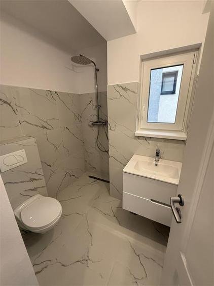 Casă cu 4 camere cu Canalizare în Bârnova