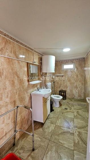 Vând casă în sat Amaru, comuna Amaru